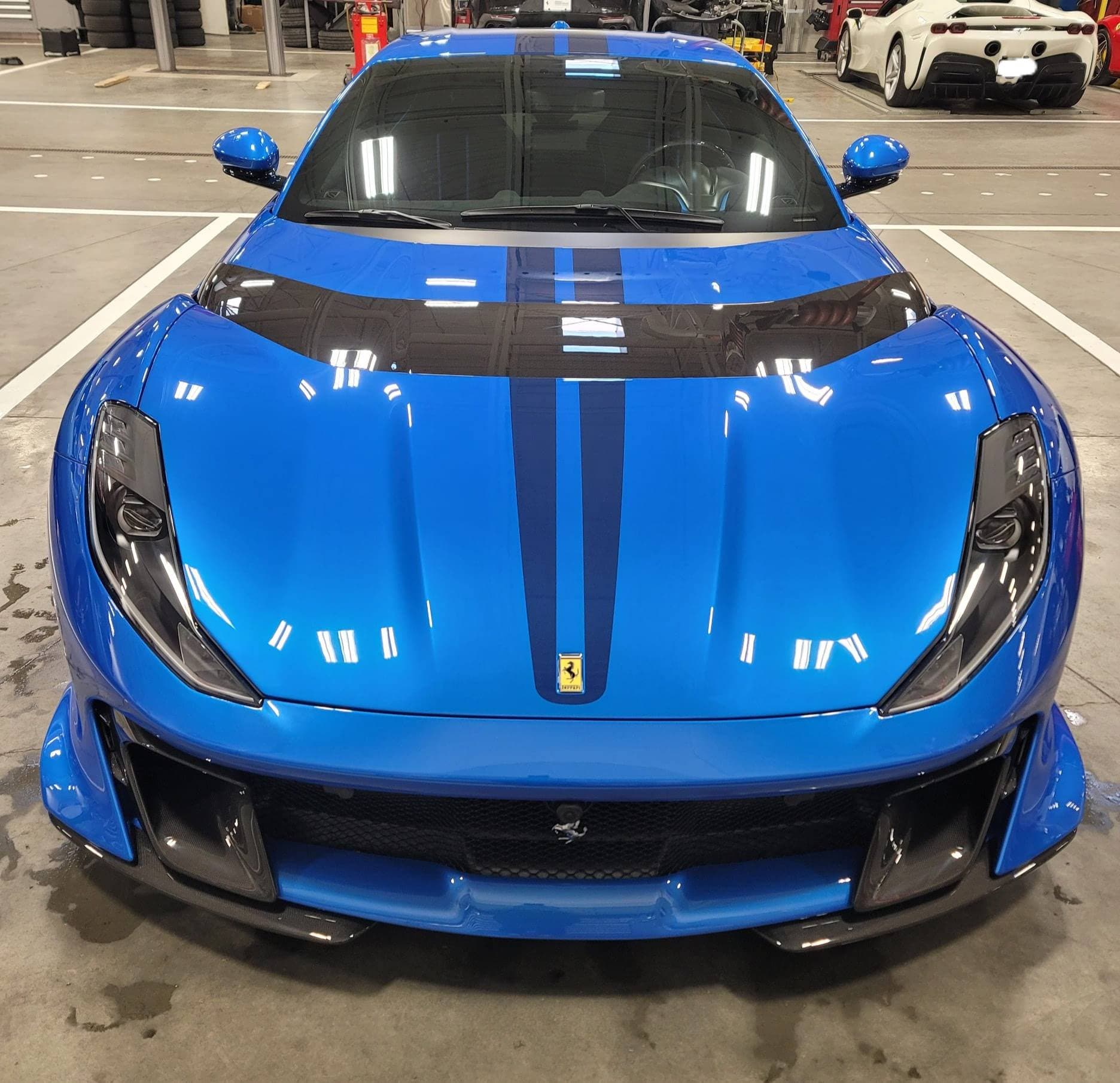 Ferrari 812 Competizione